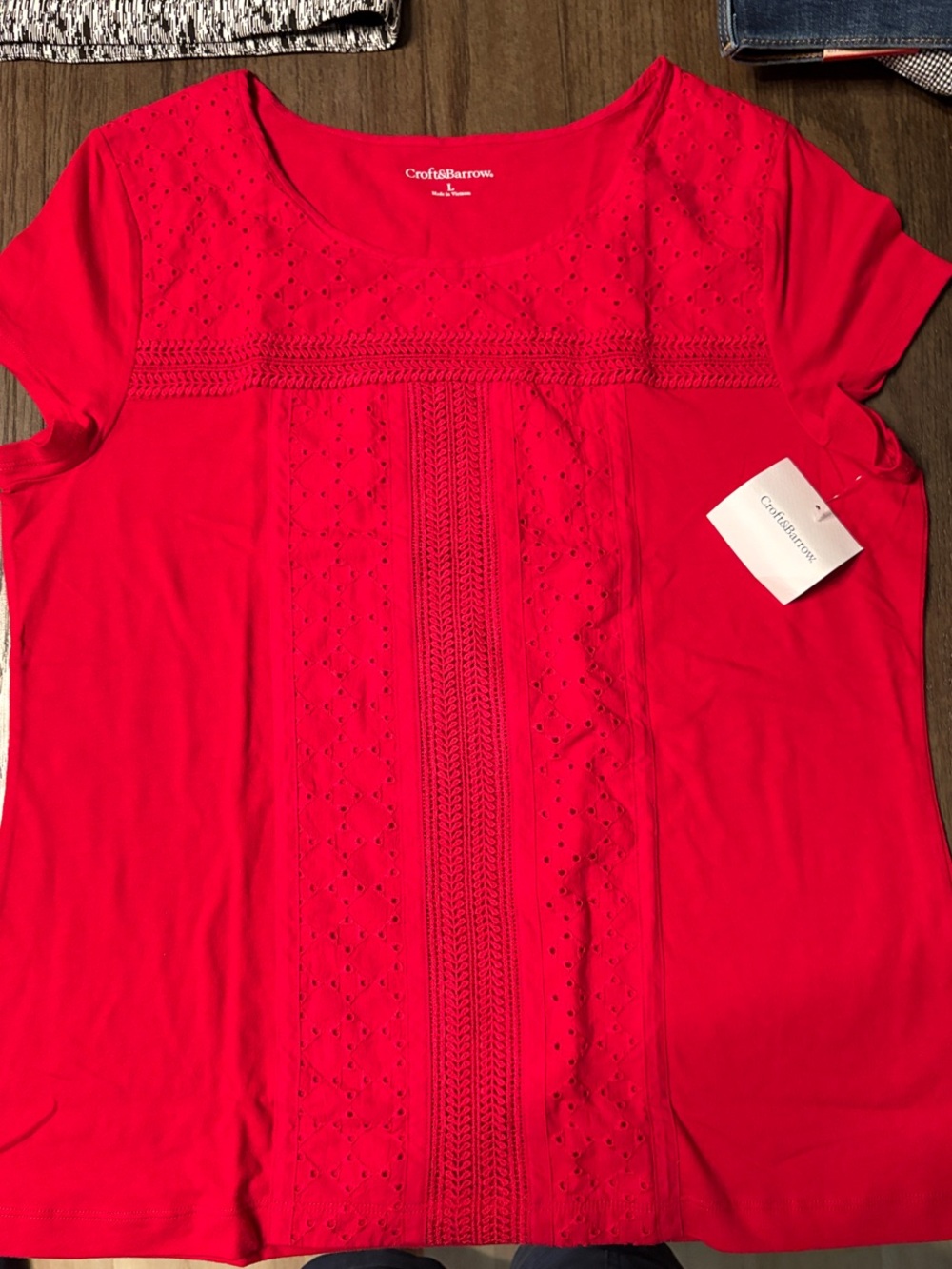 Croft & Barrow Bright Red Eyelet-Detail Short Sleeve Tee